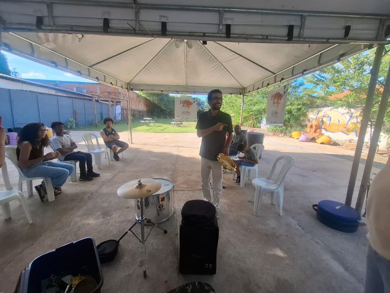 Oficinas de Instrumentos de Percussão